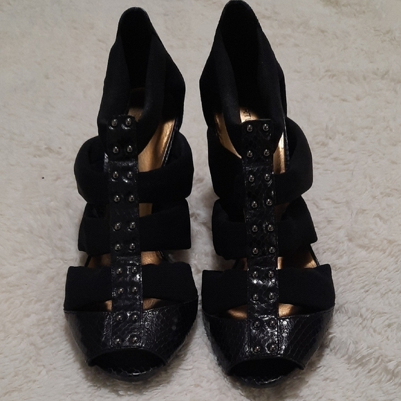 Arturo Chiang Shoes - Arturo Chiang Studded Black Heels with Elegant Straps
